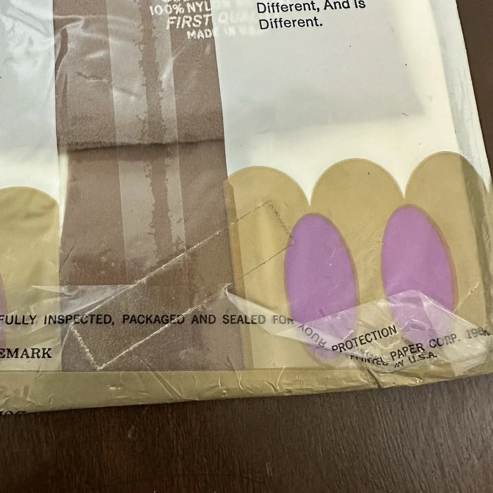 Vintage CANTRECE Deluxe Seamless Sheer Stockings Golden Sand Size 8-9 NEW